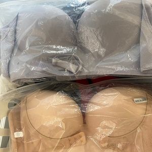2 new uplifting bras 42c